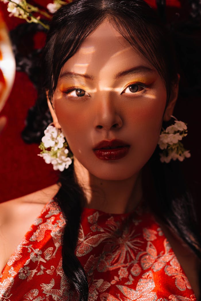 elegant-portrait-of-woman-in-floral-dress-32903798